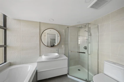 Powder Room Photo of 509 990 Beach Avenue, Vancouver, BC