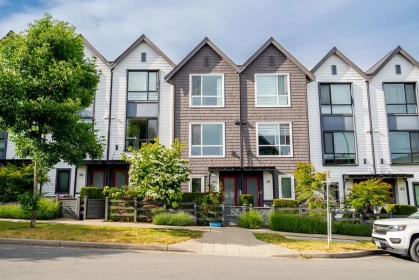 40 19159 Watkins Drive, Surrey, BC, Surrey — Townhouse for sale