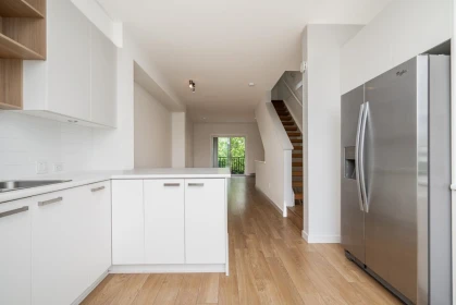 Kitchen Photo of 40 19159 Watkins Drive, Surrey, BC