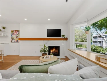 Breakfast Nook Photo of 207 1925 W 2nd Avenue, Vancouver, BC