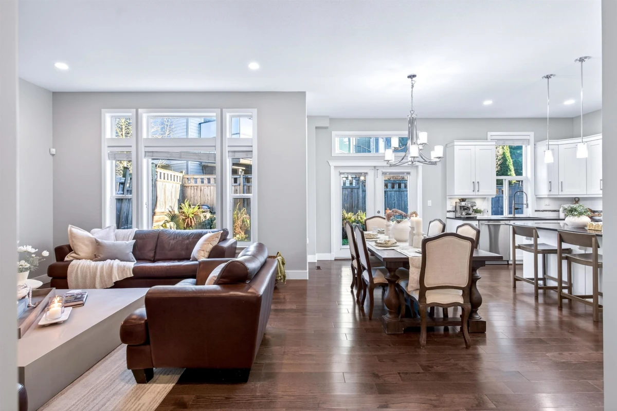 Family Room Photo of 16088 28b Avenue, Surrey, BC