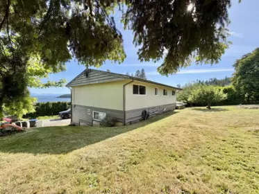 5439 Mason Road, Sechelt, BC, Sechelt — Single Family Residence for sale