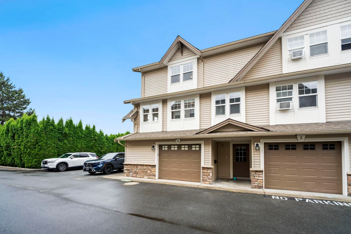Exterior Rear Photo of 3 46538 First Avenue, Chilliwack, BC