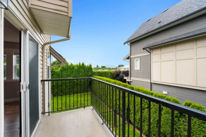 Kitchen Photo of 3 46538 First Avenue, Chilliwack, BC