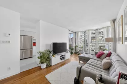 2202 1200 W Georgia Street, Vancouver, BC, Vancouver — Apartment/Condo for sale