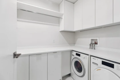 Walk-In Closet Photo of 503 6707 Nelson Avenue, West Vancouver, BC