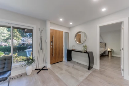 Breakfast Nook Photo of 4491 Primrose Lane, North Vancouver, BC