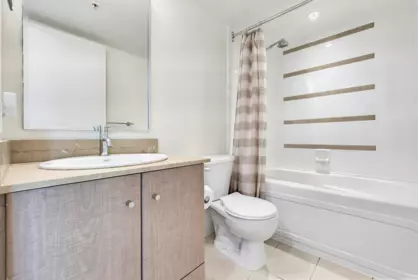 Powder Room Photo of 308 Smithe Street, Vancouver, BC