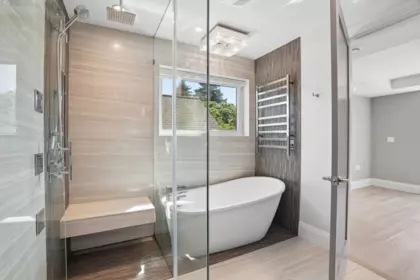 Hallway Photo of 4481 W 15th Avenue, Vancouver, BC