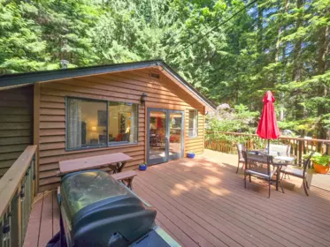 Garden / Landscaping Photo of 477 Gavin Road, Keats Island, BC