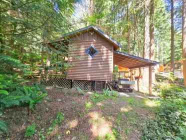 Laundry Room Photo of 477 Gavin Road, Keats Island, BC
