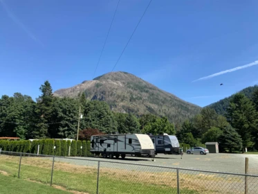 Front Yard Photo of 39 59060 Lougheed Highway, Agassiz, BC
