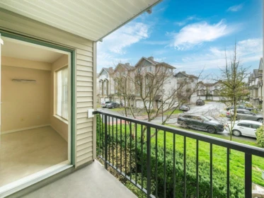 Walk-In Closet Photo of 204 14859 100 Avenue, Surrey, BC