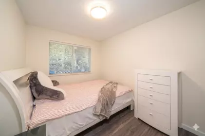 Mudroom Photo of 14206 20 Avenue, Surrey, BC
