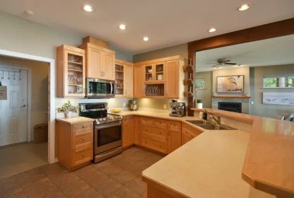 Kitchen Photo of 7647 Eureka Place, Halfmoon Bay, BC