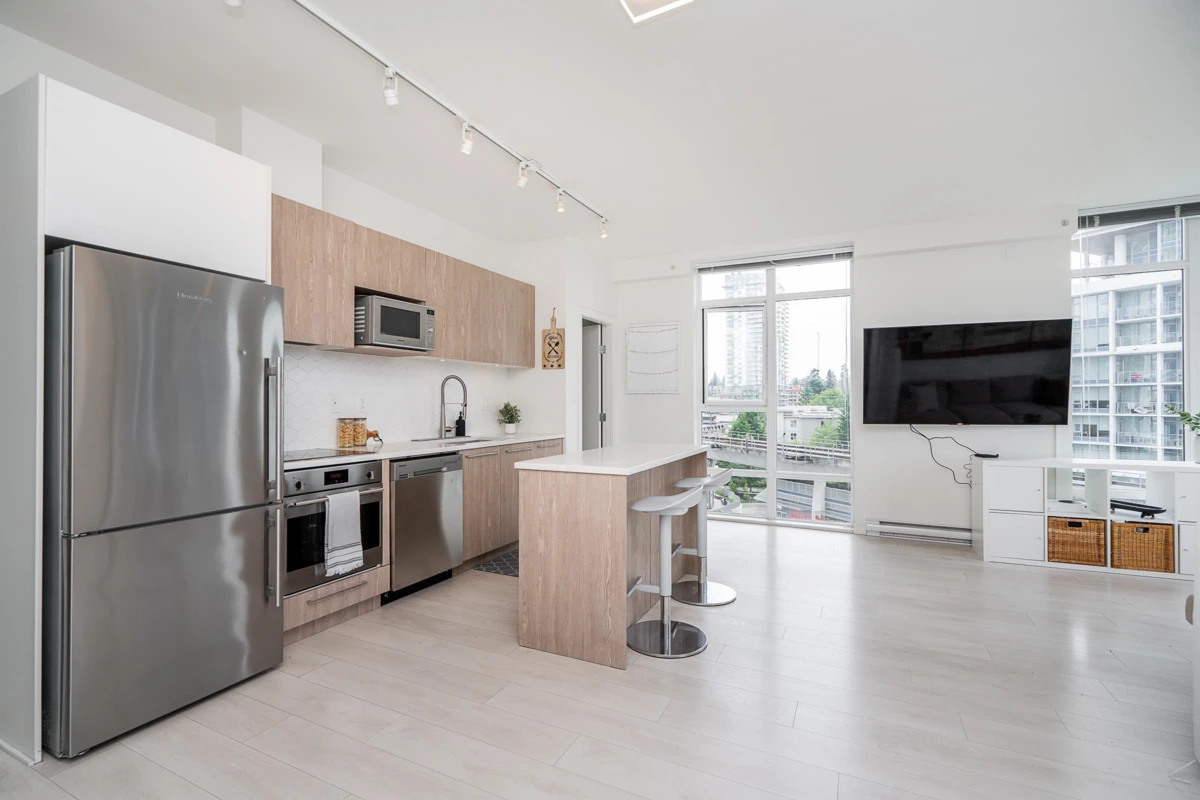 Family Room Photo of 601 691 North Road, Coquitlam, BC