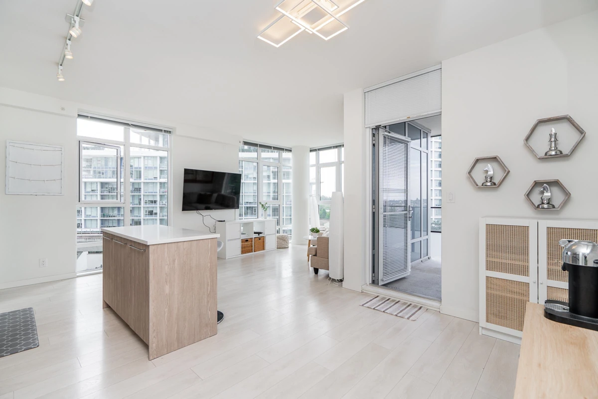 Living Room Photo of 601 691 North Road, Coquitlam, BC