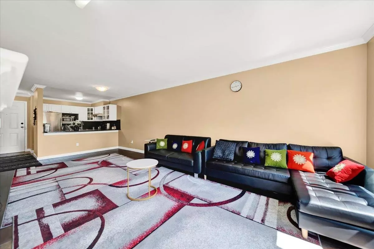 Living Room Photo of 210 15130 108 Avenue, Surrey, BC