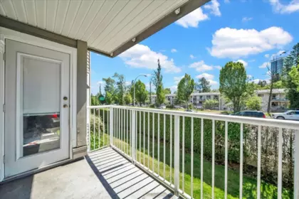 Entry Foyer Photo of 210 15130 108 Avenue, Surrey, BC