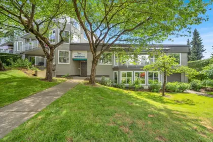 Garden / Landscaping Photo of 210 15130 108 Avenue, Surrey, BC