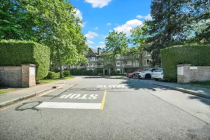 Outdoor Patio Photo of 210 15130 108 Avenue, Surrey, BC