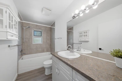 Laundry Room Photo of 3654 St. Thomas Street, Port Coquitlam, BC