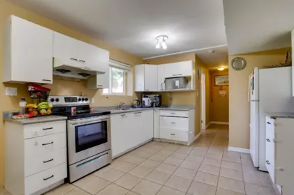 Staircase Photo of 15135 86b Avenue, Surrey, BC