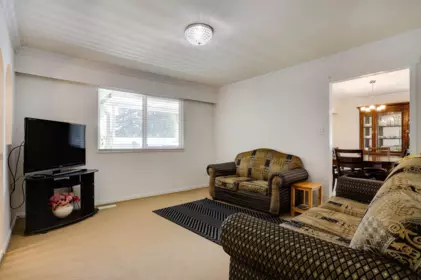 Walk-In Closet Photo of 15135 86b Avenue, Surrey, BC
