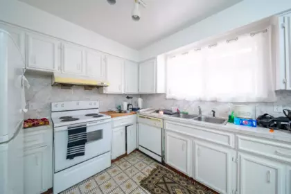 3449 E Pender Street, Vancouver, BC, Vancouver — Single Family Residence for sale