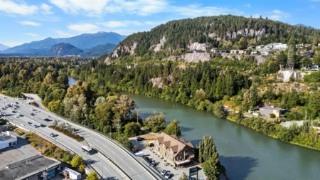 Community Amenities Photo (Clubhouse) of 509 1500 Scott Crescent, Squamish, BC