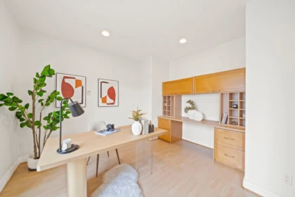 Kitchen Island Photo of 7460 Petts Road, Richmond, BC