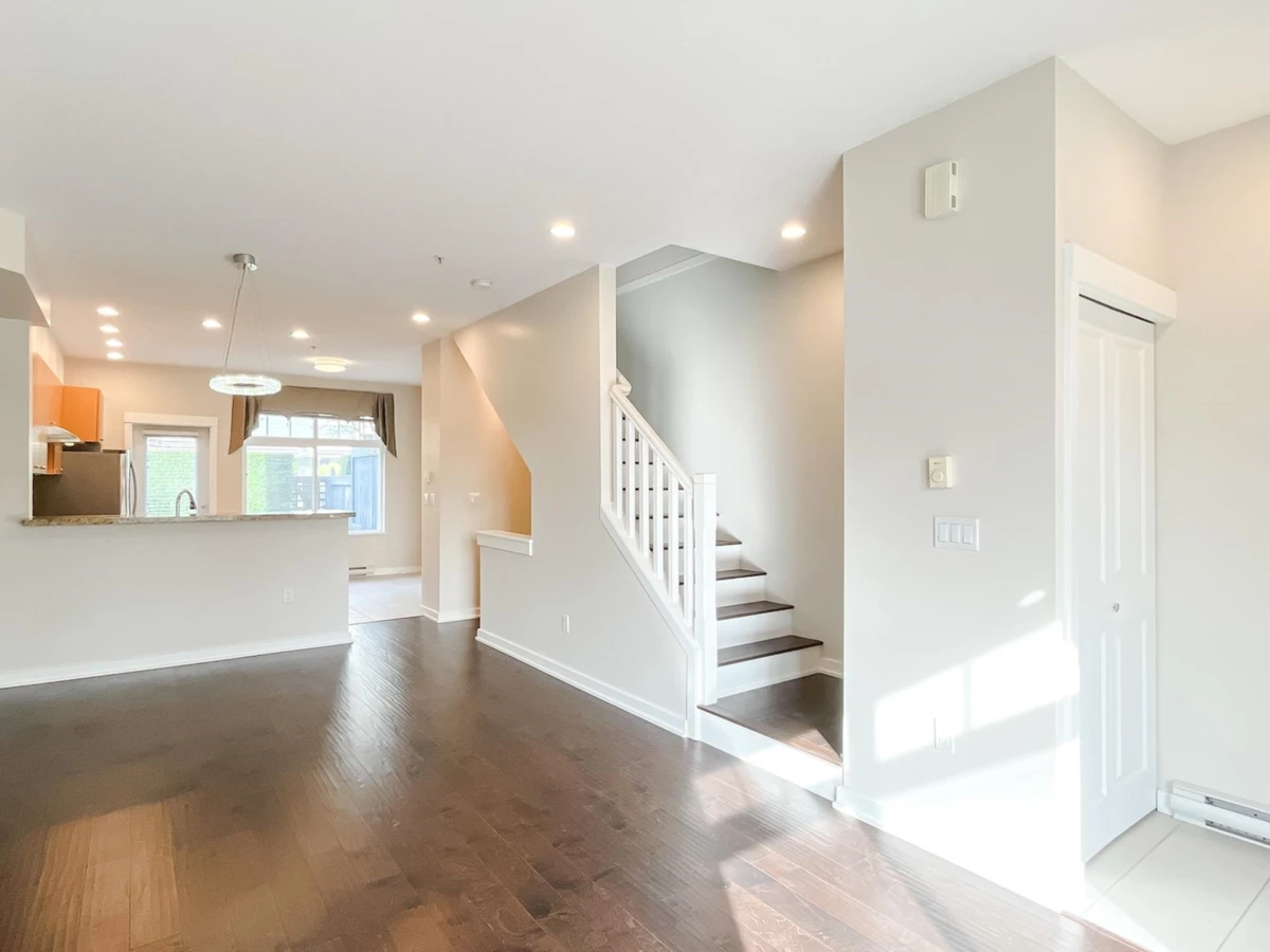 Dining Area Photo of 7425 Columbia Street, Vancouver, BC