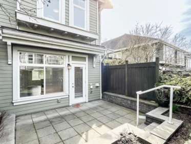 Entry Foyer Photo of 7425 Columbia Street, Vancouver, BC