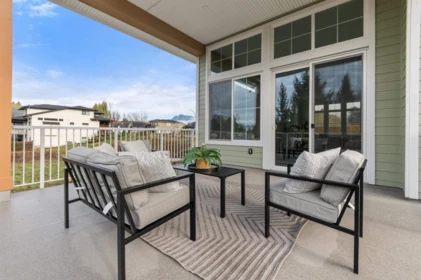 Kitchen Island Photo of 9997 Magnolia Place, Chilliwack, BC