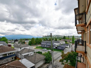 Loft / Bonus Room Photo of 305 4365 Hastings Street, Burnaby, BC