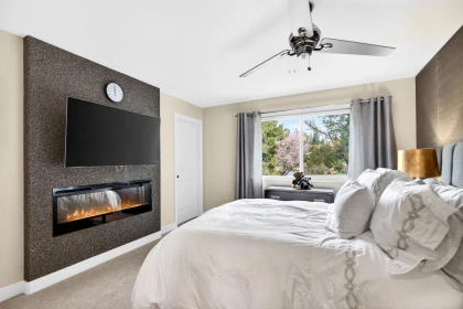 Breakfast Nook Photo of 13386 18a Avenue, Surrey, BC