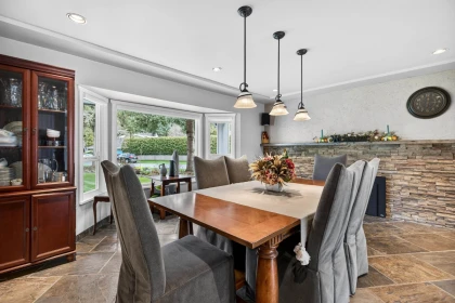 Kitchen Island Photo of 13386 18a Avenue, Surrey, BC
