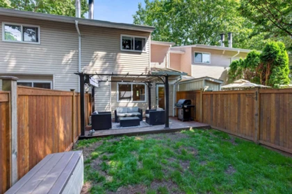 Garden / Landscaping Photo of 3 20587 51a Avenue, Langley, BC