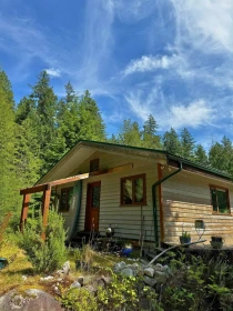 Block R Jakes Landing, Egmont, BC, Egmont — Single Family Residence for sale