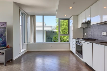 617 8333 Sweet Avenue, Richmond, BC, Richmond — Apartment/Condo for sale