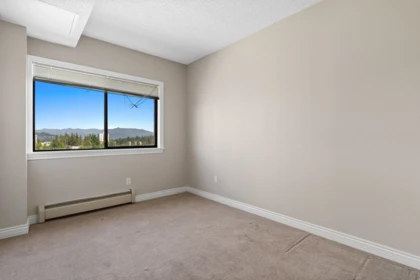 Laundry Room Photo of 919 31955 Old Yale Road, Abbotsford, BC