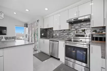 Kitchen Photo of 31274 Wagner Drive, Abbotsford, BC