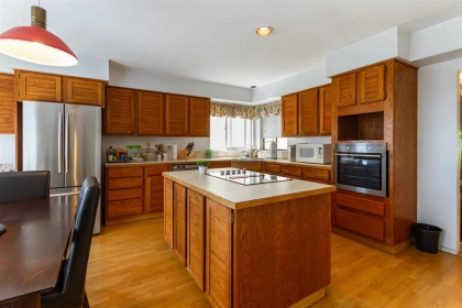 Kitchen Island Photo of 1632 Nanaimo Street, New Westminster, BC