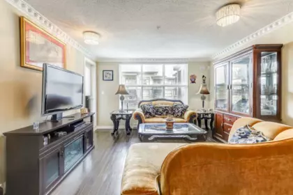 Kitchen Photo of 324 10707 139 Street, Surrey, BC