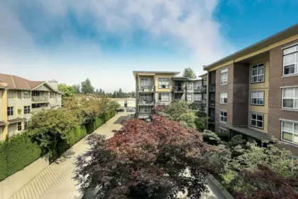 Mudroom Photo of 324 10707 139 Street, Surrey, BC