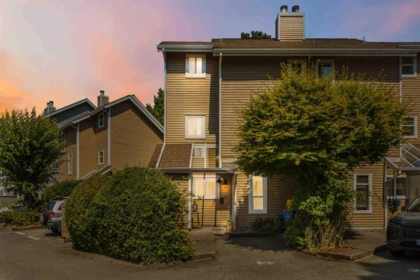 11 7400 Minoru Boulevard, Richmond, BC, Richmond — Townhouse for sale