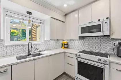Guest Bathroom Photo of 11 7400 Minoru Boulevard, Richmond, BC
