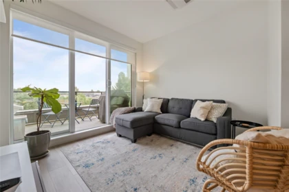 612 7588 16th Street, Burnaby, BC, Burnaby — Apartment/Condo for sale