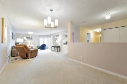 Dining Area Photo of 305 1521 Blackwood Street, White Rock, BC