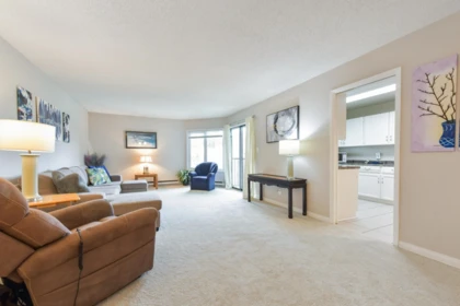 Kitchen Island Photo of 305 1521 Blackwood Street, White Rock, BC